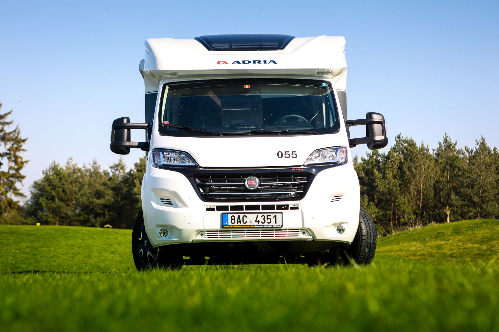 Sixt karavan Adria