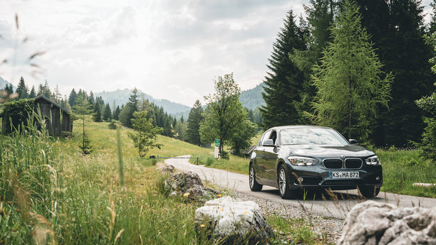 Sixt BMW na cestě v horách