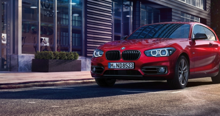 Sixt BMW X4 červené