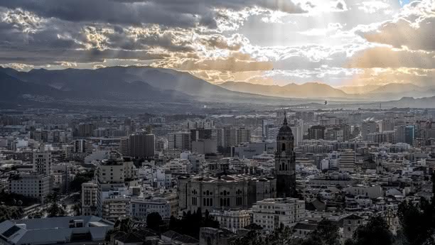 https://www.sixt.cz/User_Files/contenttemplateeditor/656f1537d6266malaga-city-content.jpg