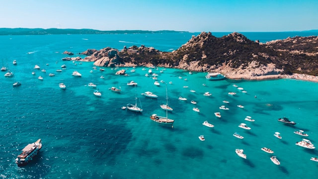https://www.sixt.cz/User_Files/contenttemplateeditor/6828abf09c5dbsixt-sardinie-2.webp