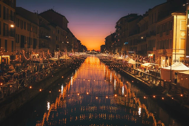 https://www.sixt.cz/User_Files/contenttemplateeditor/682b5669e7a05sixt-milano.webp