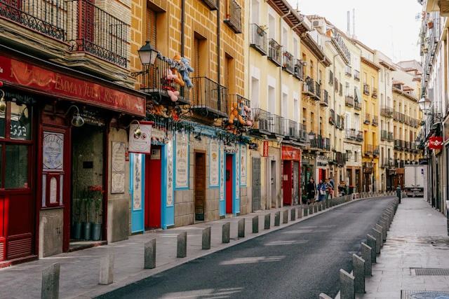 https://www.sixt.cz/User_Files/contenttemplateeditor/682b5c9608b4bsixt-madrid-3.webp