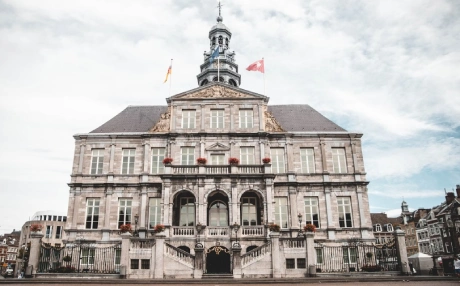 https://www.sixt.cz/User_Files/contenttemplateeditor/682de7f2cb458Maastricht.webp