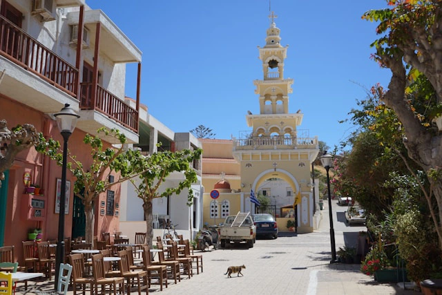 https://www.sixt.cz/User_Files/contenttemplateeditor/682ee82452240sixt-kreta.webp