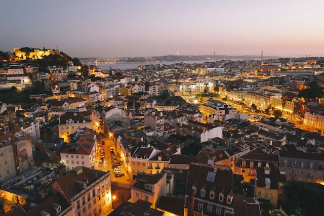 https://www.sixt.cz/User_Files/contenttemplateeditor/682f80063eea9sixt-portugalsko-2.webp