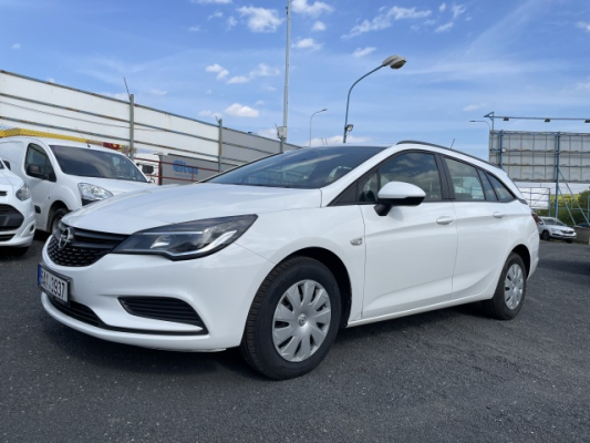 Opel Astra 1.6 DTC ST Selection